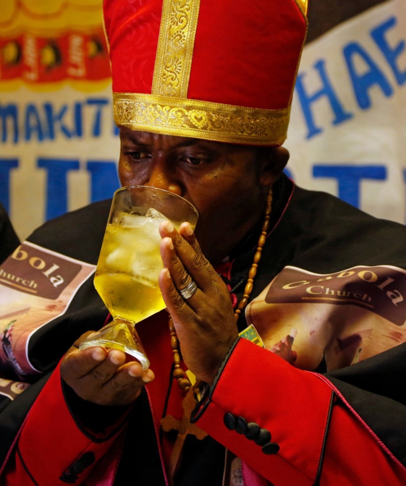 "¡El alcohol no tiene nada de malo!": cómo se celebran los servicios en una iglesia para borrachos "¡El alcohol no tiene nada de malo!": cómo se celebran los servicios en una iglesia para borrachos