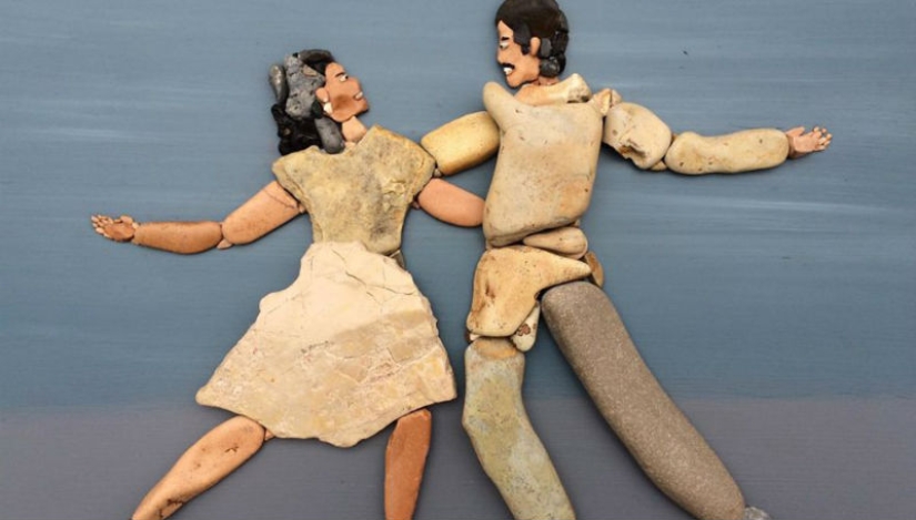 El artista hace pinturas increíblemente realistas a partir de piedras encontradas en la playa