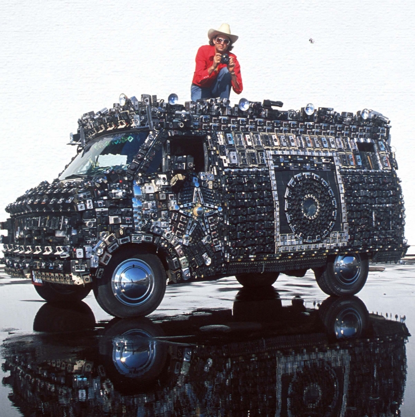 El artista vio un maravilloso coche fotográfico en un sueño y lo hizo realidad