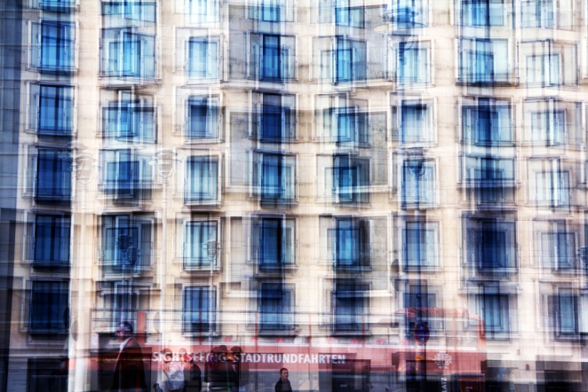 El bullicio de la metrópoli en fotos abstractas del italiano Alessio Trerotoli