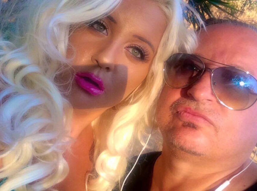 El Club de los Enamorados: cómo son los compañeros de vida de las mujeres obsesionadas con el plástico