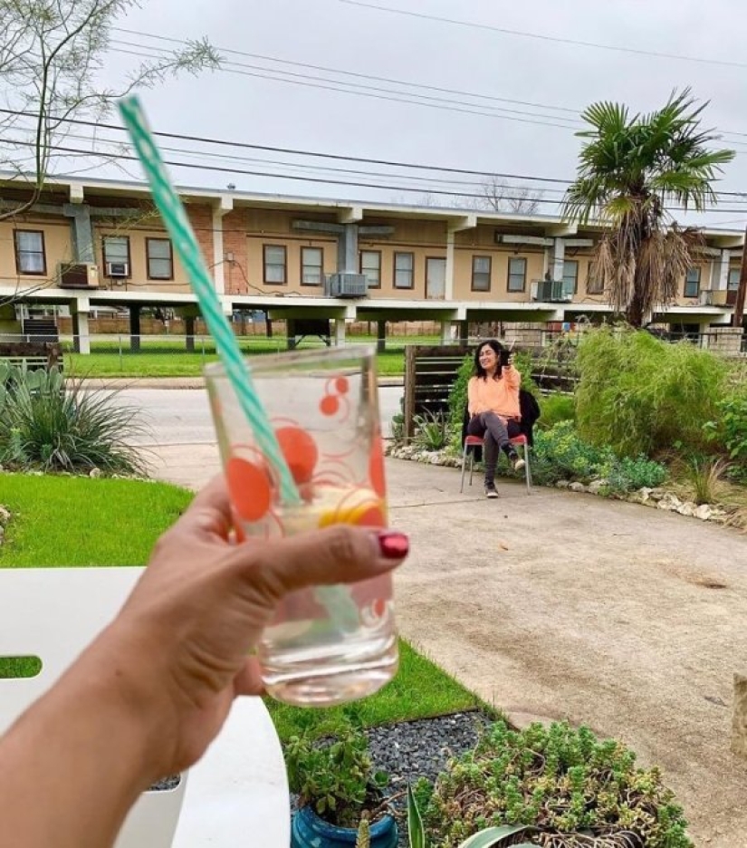 El coronavirus no es un obstáculo, ni la forma en que las personas celebran sus cumpleaños durante una pandemia El coronavirus no es un obstáculo, ni la forma en que las personas celebran sus cumpleaños durante una pandemia