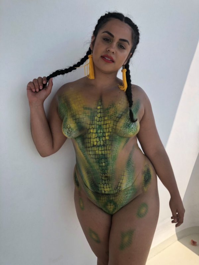 El cuerpo desnudo es algo útil: modelos con formas curvas participan en un nuevo reality show británico