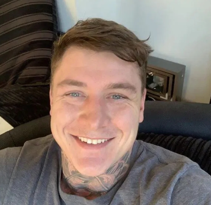 El ejército británico dejó el servicio y comenzó a actuar en el porno gay. Pero no es lo que pensabas, es solo un trabajo