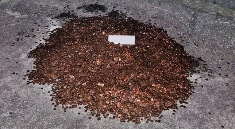 El empleador le dio al ex empleado un salario con una carretilla de cambio y fue demandado