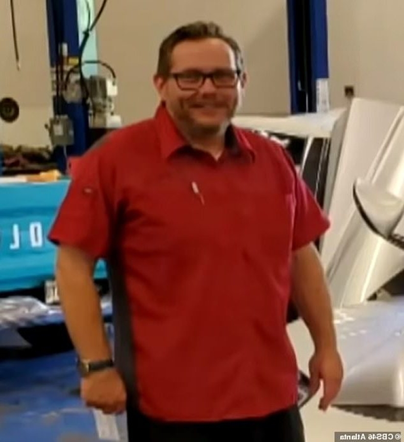 El empleador le dio al ex empleado un salario con una carretilla de cambio y fue demandado