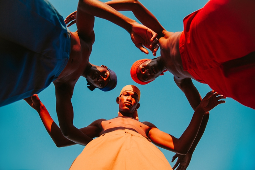 El fotógrafo Michael Oliver Love: una nueva mirada a la sexualidad y el juego de contrastes El fotógrafo Michael Oliver Love: una nueva mirada a la sexualidad y el juego de contrastes