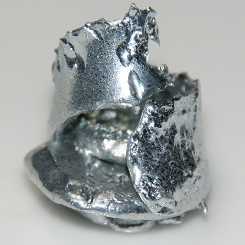 El galio es un metal raro que se derrite en las manos El galio es un metal raro que se derrite en las manos