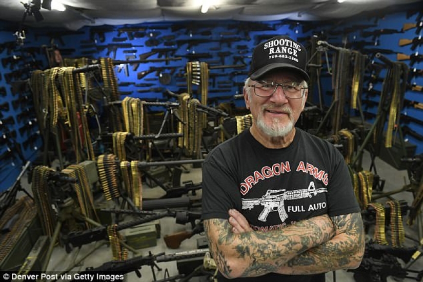 "El hombre más armado de Estados Unidos" vendió más armas en tres semanas que en ocho meses antes