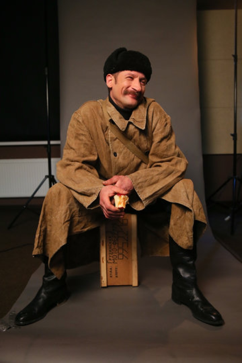 El Petersburger es como dos gotas de agua como el cartero Pechkin de Prostokvashino El Petersburger es como dos gotas de agua como el cartero Pechkin de Prostokvashino