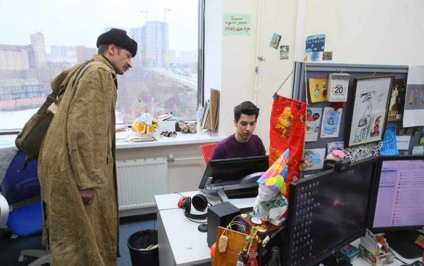 El Petersburger es como dos gotas de agua como el cartero Pechkin de Prostokvashino El Petersburger es como dos gotas de agua como el cartero Pechkin de Prostokvashino