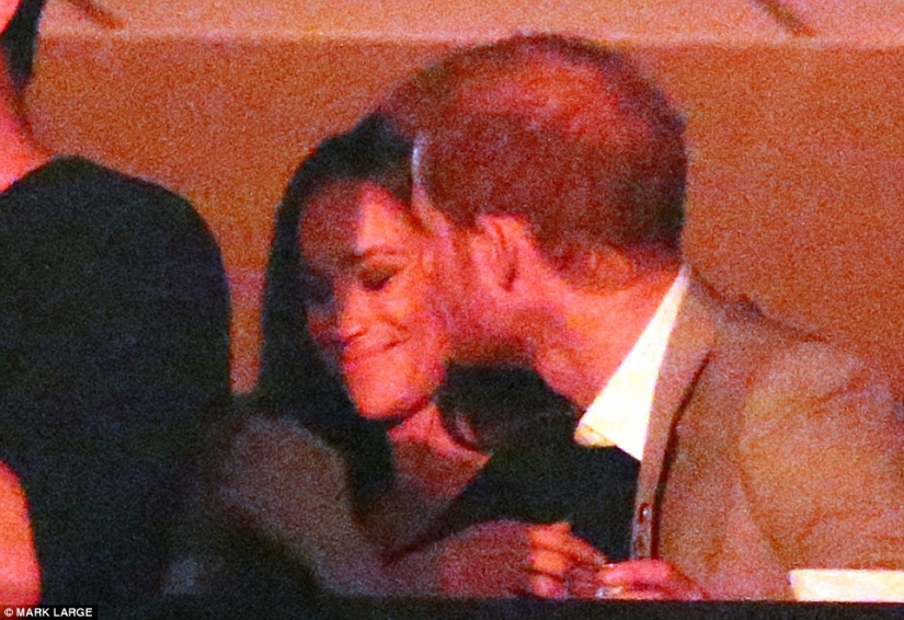 El príncipe Harry se comprometió con la actriz estadounidense Meghan Markle de la serie de televisión "Force Majeure"