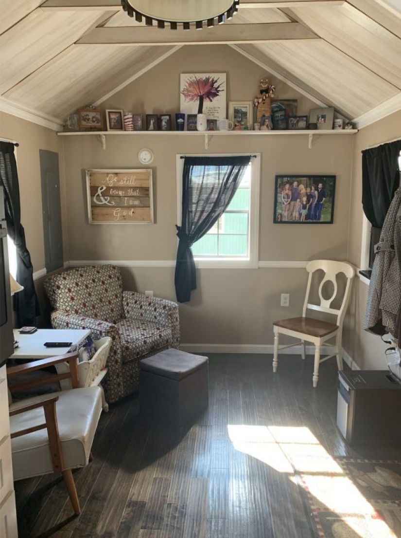 El pueblo de los introvertidos, o Cada niño americano tiene una casa separada