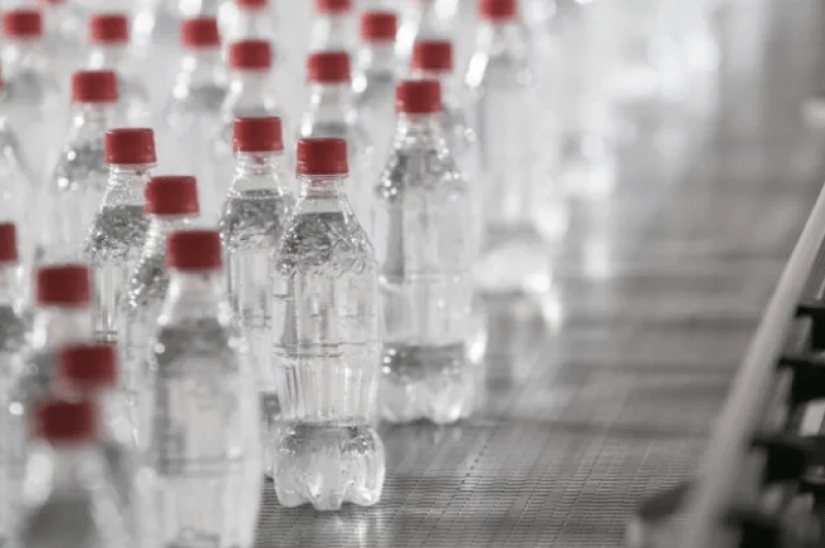 El que bebió el camarada Zhukov: los japoneses lanzaron una Coca-Cola transparente