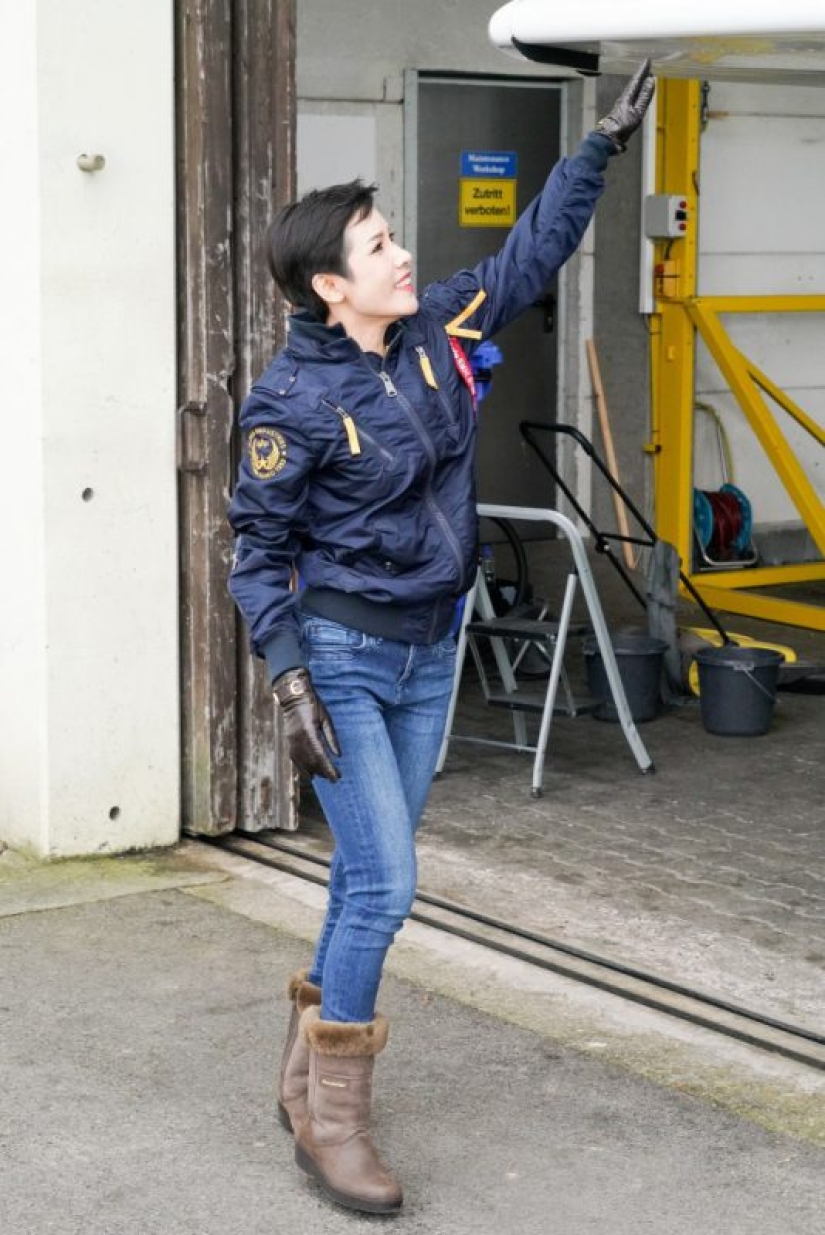 El rey de Tailandia se casó con un general (por segunda vez en un año) El rey de Tailandia se casó con un general (por segunda vez en un año)