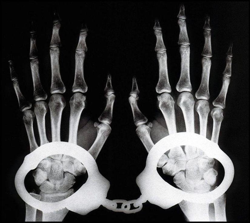 "El sexo ayuda a vender" : 20 escandalosas obras de Helmut Newton "El sexo ayuda a vender" : 20 escandalosas obras de Helmut Newton