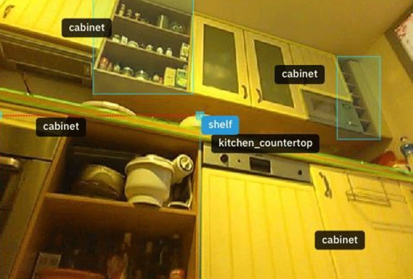 El sueño de un pervertido: un robot aspirador se quitó a la anfitriona en el inodoro y filtró una foto