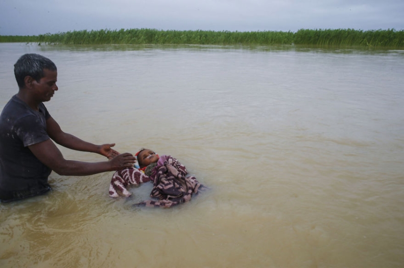 El sur de Asia sufre las peores inundaciones en una década, pero nadie habla de ello
