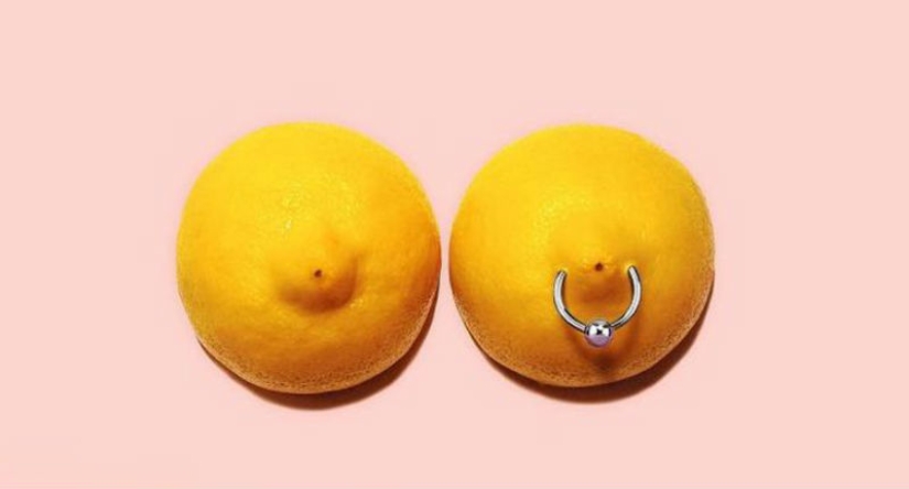 El Surrealismo de Tony Futura Se Burla de la Cultura Pop Moderna