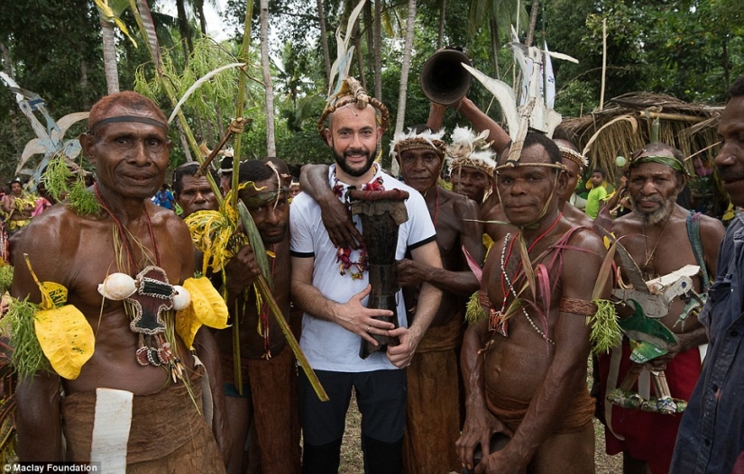 El tataranieto de Miklukho-Maklay visitó la tribu papú, que su antepasado exploró hace 150 años