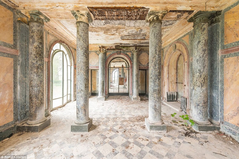 El tiempo duerme aquí: la belleza de las ruinas en la lente del fotógrafo francés Roman Veyon