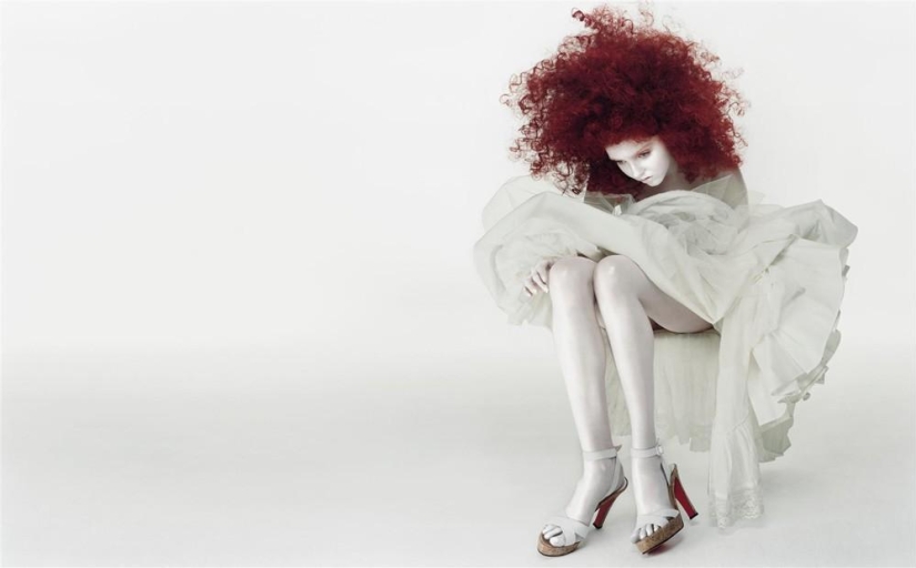 Elegance and sensuality – photography by Solve Sundsbo