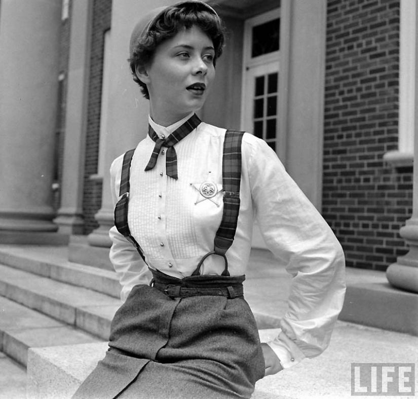 Elusive femininity from photographer Nina Lin Elusive femininity from photographer Nina Lin