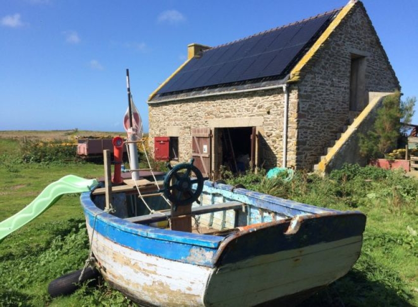 En Francia, buscan introvertidos que vivan en una isla con focas, ovejas y conejos