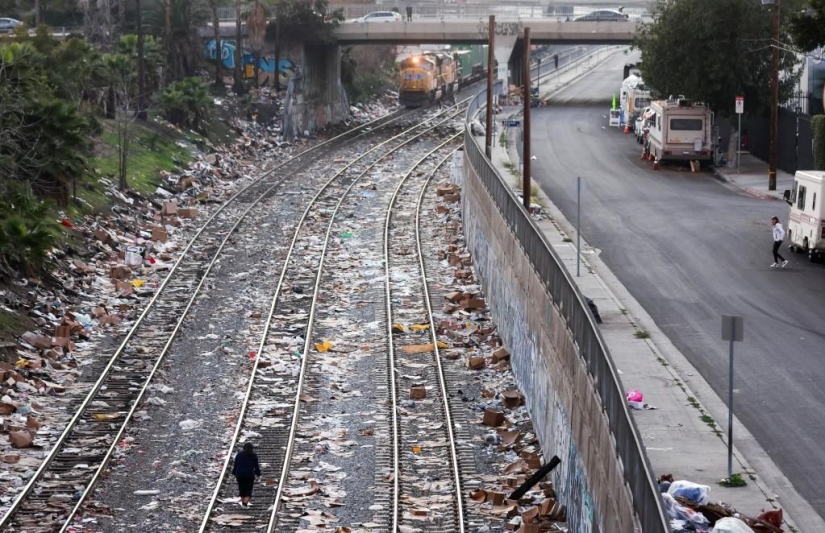 En los EE.UU., la tradición de robar trenes de correo se ha revivido En los EE.UU., la tradición de robar trenes de correo se ha revivido