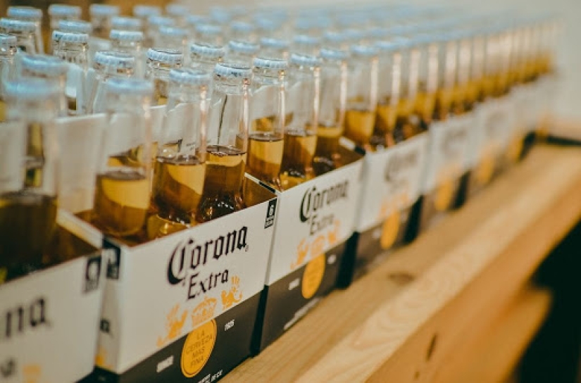 En los Estados Unidos, los productores de cerveza Corona sufren de coronavirus En los Estados Unidos, los productores de cerveza Corona sufren de coronavirus