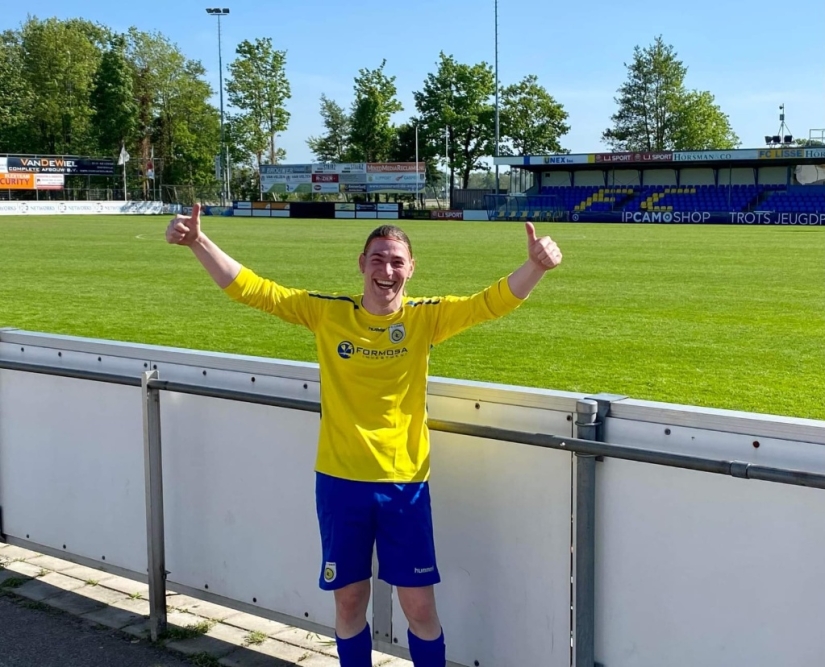 En los Países Bajos, a un hombre transgénero de 31 años se le permitió ducharse con niñas