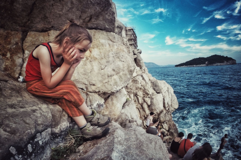 En los "Urales" por Europa: un viaje impresionante de una joven familia En los "Urales" por Europa: un viaje impresionante de una joven familia