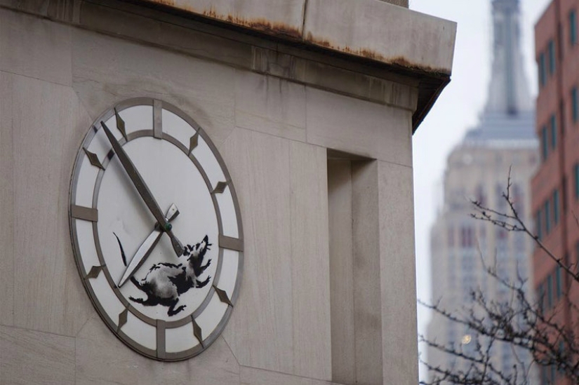 En su nuevo trabajo, Banksy apoyó a un artista de Turquía que fue a prisión por una ilustración "radical" En su nuevo trabajo, Banksy apoyó a un artista de Turquía que fue a prisión por una ilustración "radical"