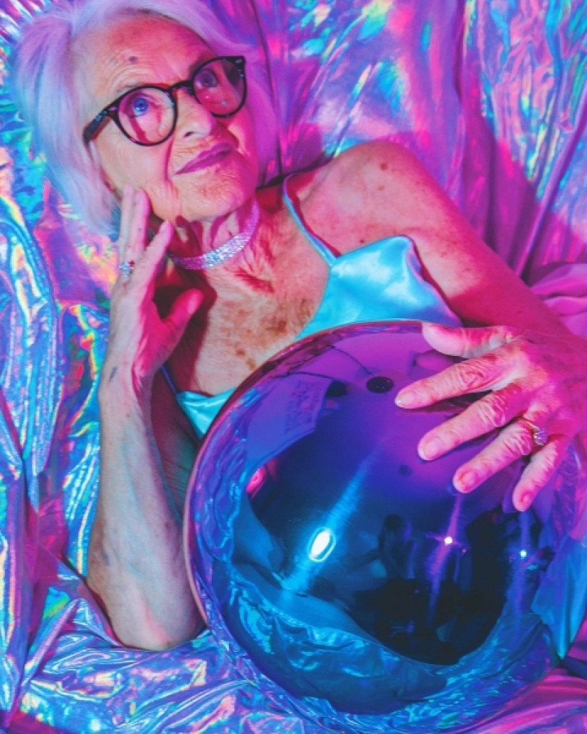 encendedor de abuelita de 91 años Helen Ruth van Winkle, o Cómo cumplir con la vejez encendedor de abuelita de 91 años Helen Ruth van Winkle, o Cómo cumplir con la vejez