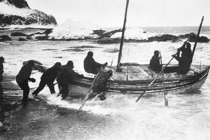 "Endurance", or the story of the survival of 28 people among the Antarctic ice in 1914-1916