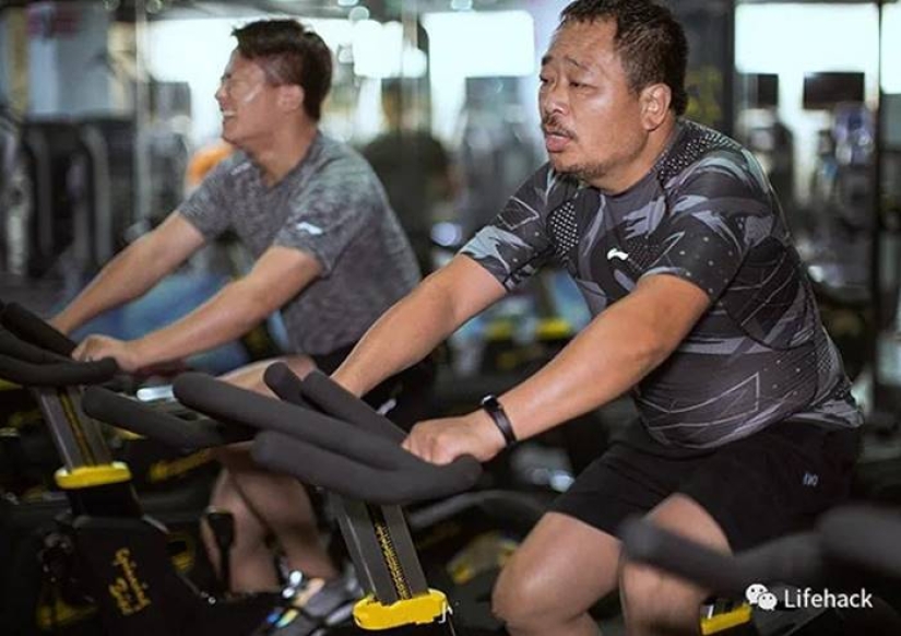 Es divertido perder peso juntos: cómo 6 meses de deportes han cambiado a una familia de China