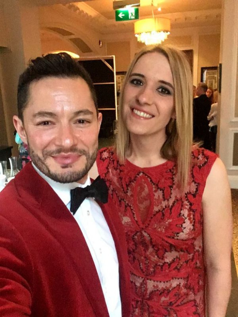 Eso es lo que el destino unió: la primera boda de dos personas transgénero en Gran Bretaña fue un éxito