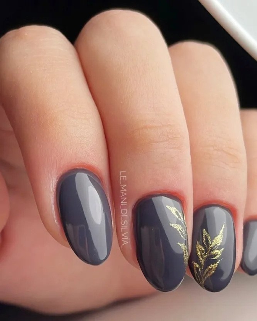 Estado de ánimo "otoño": 10 hermosos ejemplos de manicura con estampados florales, con hojas, bayas y flores.