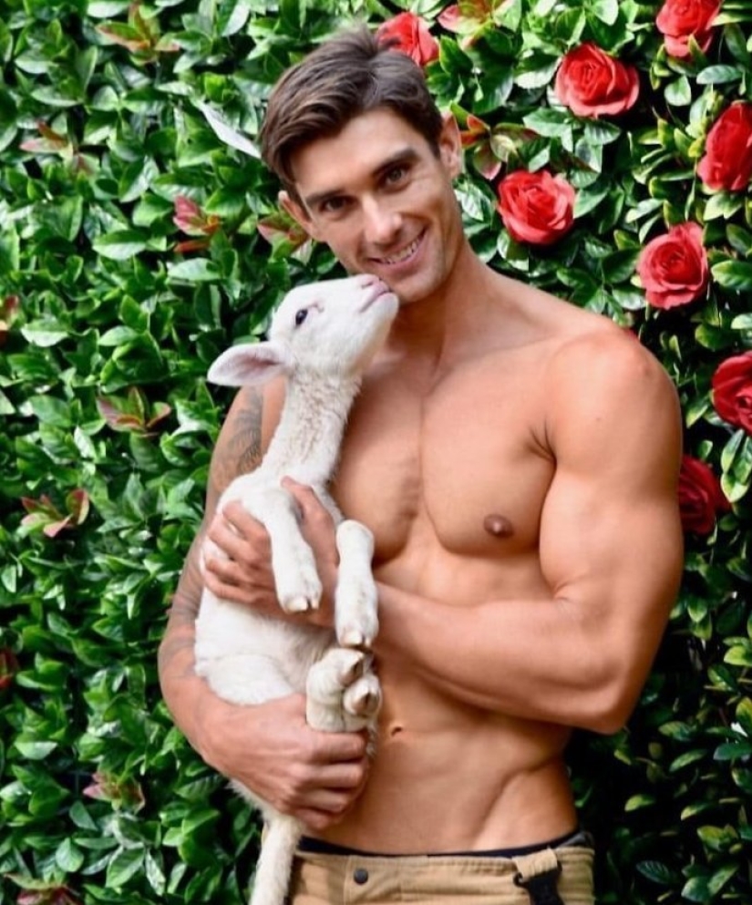 Estas fotos encenderán un fuego en los corazones: Bomberos australianos en el calendario de caridad