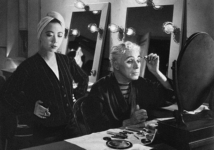 "Estoy en todas partes": artista china se inserta en fotos icónicas de celebridades