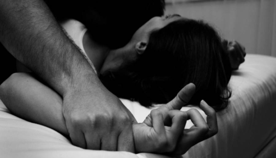 Estrangula — así te ama? El sexo violento juegos de conducir a la violencia y la muerte Estrangula — así te ama? El sexo violento juegos de conducir a la violencia y la muerte