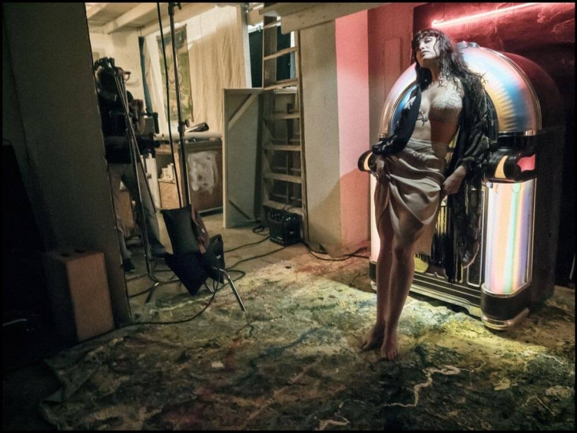 Eternas ambiciones femeninas: cómo fue el rodaje del nuevo calendario Pirelli