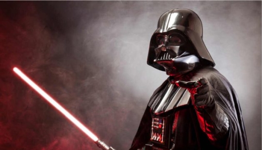 Everything you need to know about 10-year-old Julia Butters, who played Trudy in "Once... in Hollywood"