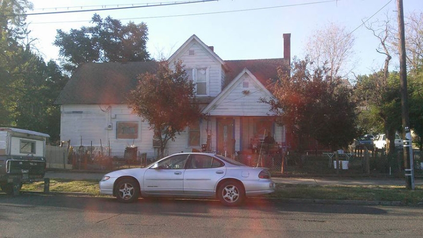Facebook helped an old man with a shabby house