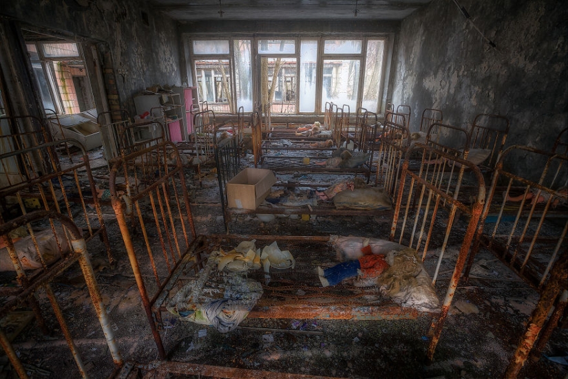 Fascinating and creepy photos of Chernobyl and Pripyat by Christian Lipovan