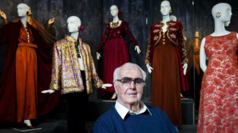 Fashion designer Hubert de Givenchy has died