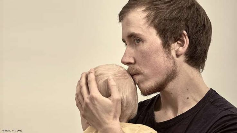 Father and mother in one bottle: a transgender man from England became pregnant and gave birth to a healthy boy