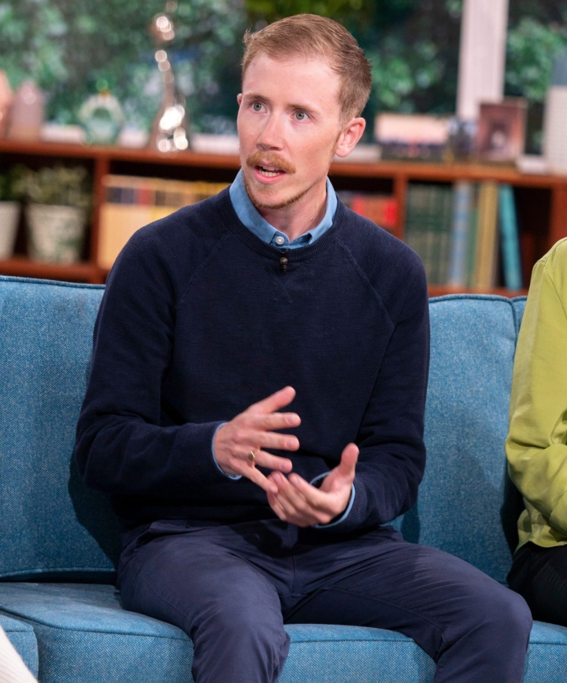 Father and mother in one bottle: a transgender man from England became pregnant and gave birth to a healthy boy Father and mother in one bottle: a transgender man from England became pregnant and gave birth to a healthy boy