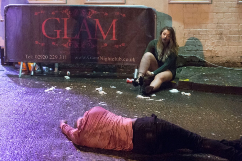 Features of National fun in English Features of National fun in English