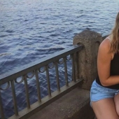 Felices juntos: la historia de amor de un chico en silla de ruedas y una chica con un gran corazón